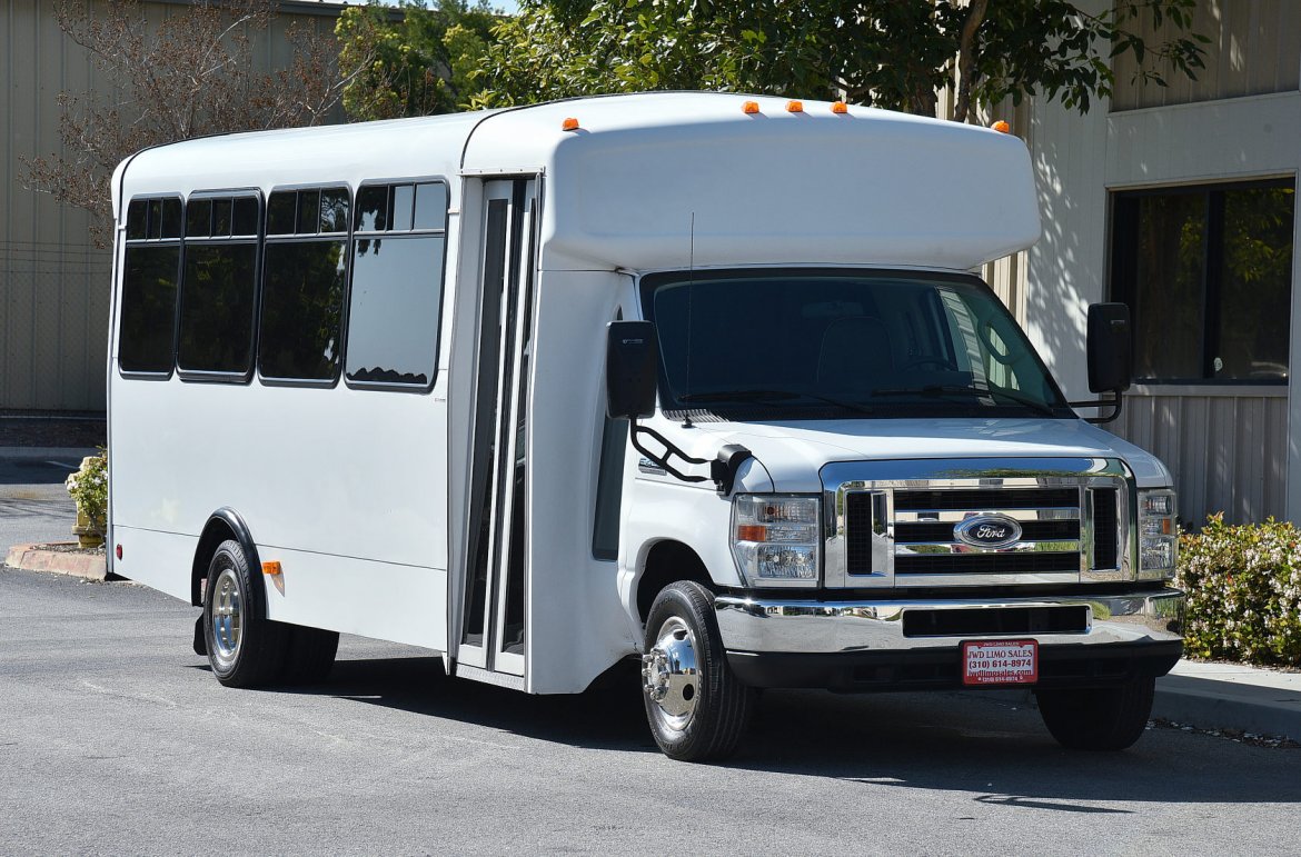 Limo Bus for Sale in Fontana, CA - Photo 8