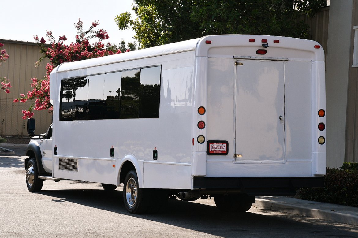 Limo Bus for Sale in Fontana, CA - Photo 4