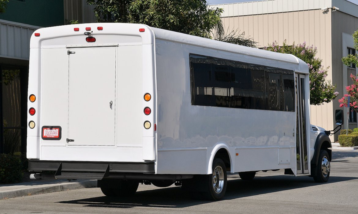 Limo Bus for Sale in Fontana, CA - Photo 7