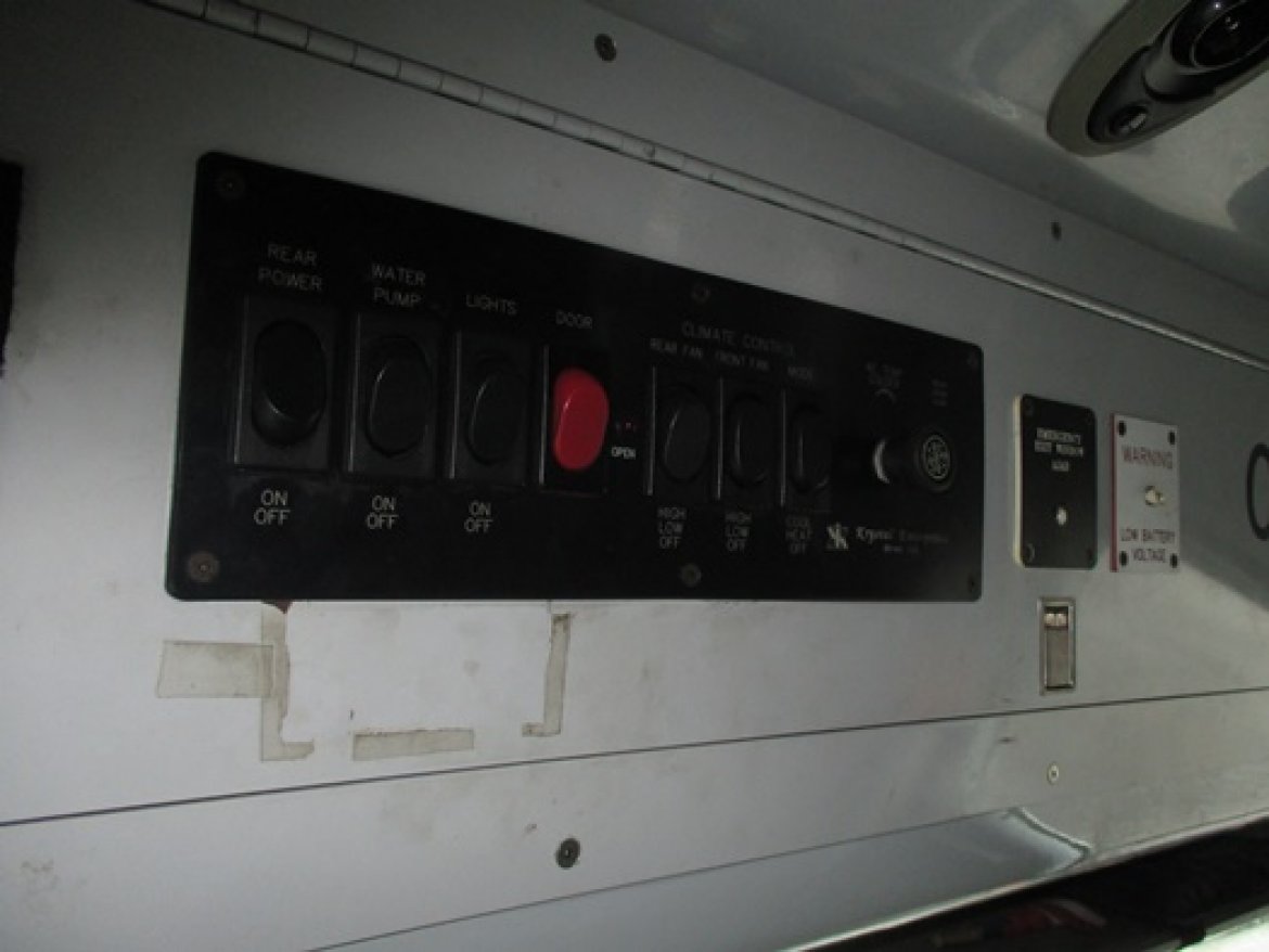 Photo of Limo Bus for sale: 2002 International 3400 by Krystal