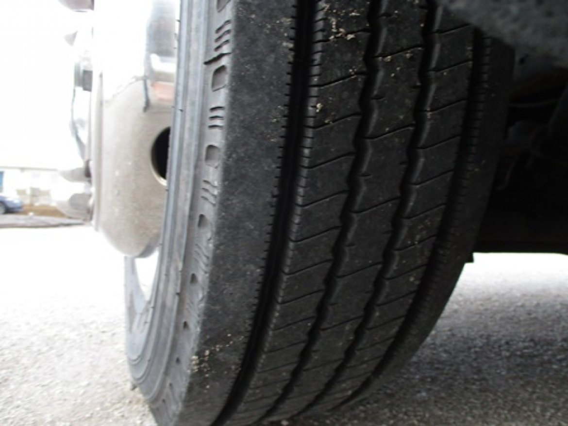 Photo of Limo Bus for sale: 2002 International 3400 by Krystal