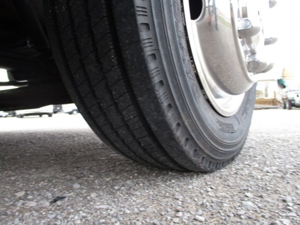 Photo of Limo Bus for sale: 2002 International 3400 by Krystal