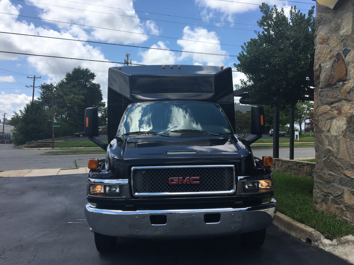 Limo Bus for Sale in Richmond, VA - Photo 15