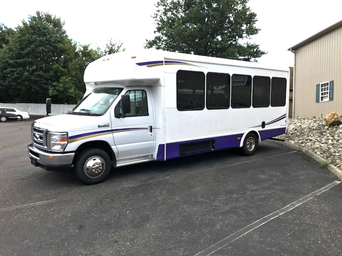 Shuttle Bus for Sale in Oaklyn, NJ - Photo 3