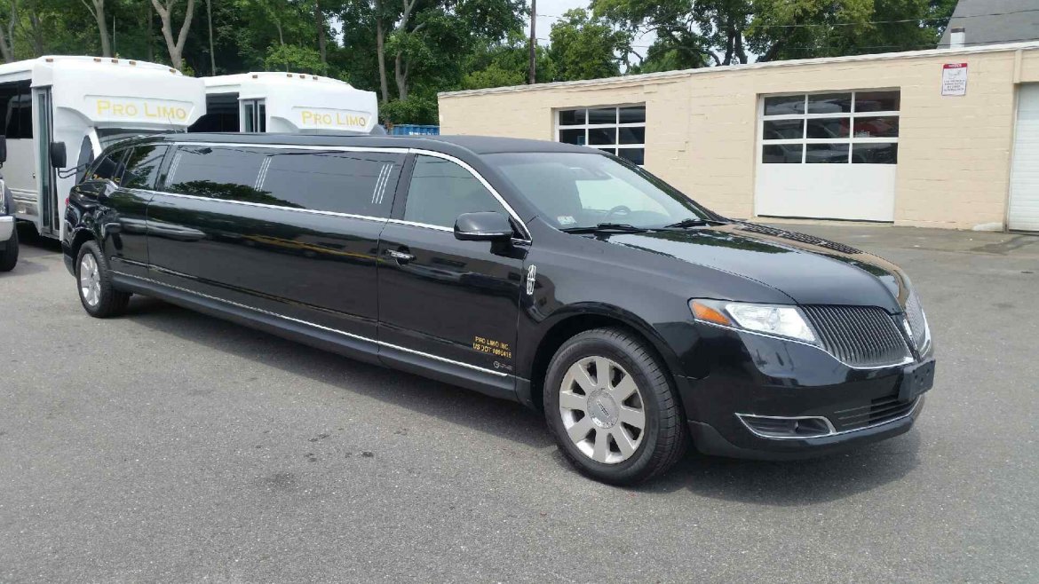 Limousine for Sale in Kingston, MA - Photo 3