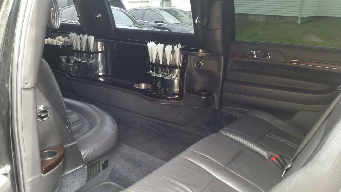 Limousine for Sale in Kingston, MA - Photo 7
