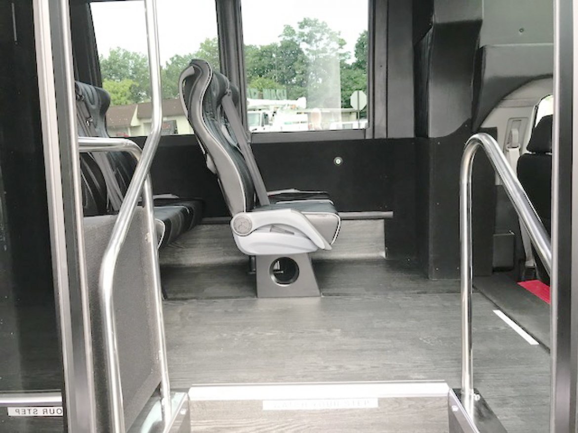 Executive Shuttle for Sale in Oaklyn, NJ - Photo 11