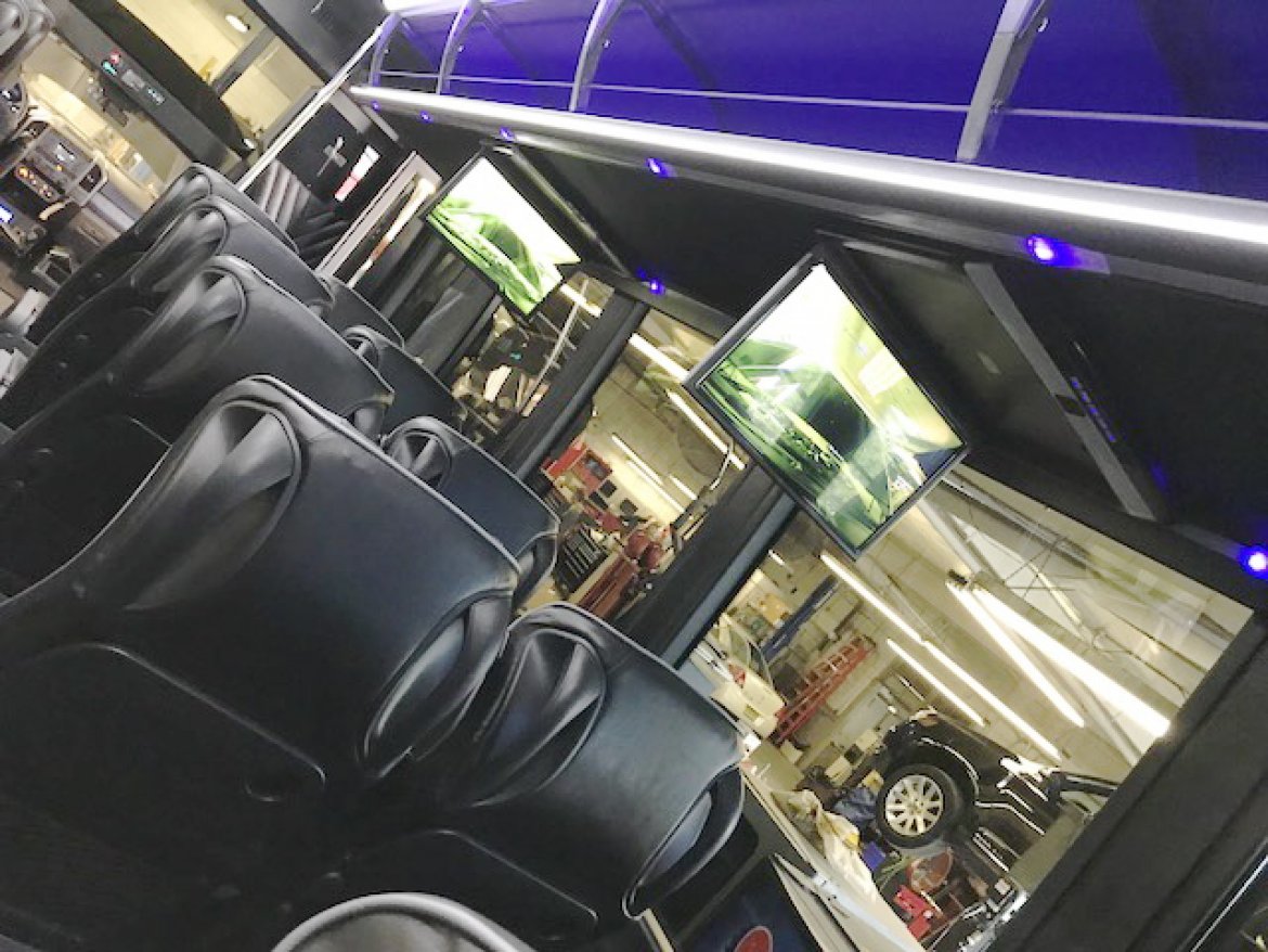 Executive Shuttle for Sale in Oaklyn, NJ - Photo 20