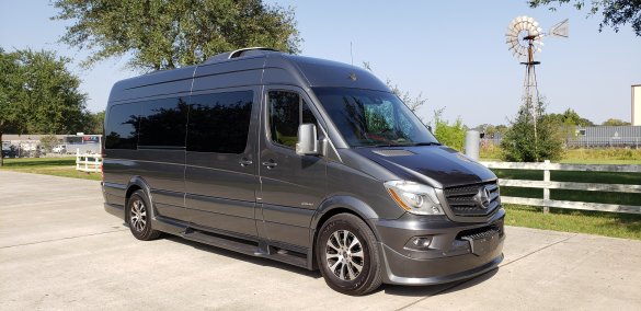 2015 Mercedes-Benz Sprinter 2500 170" Sprinter for Sale in Houston, TX - Main Photo