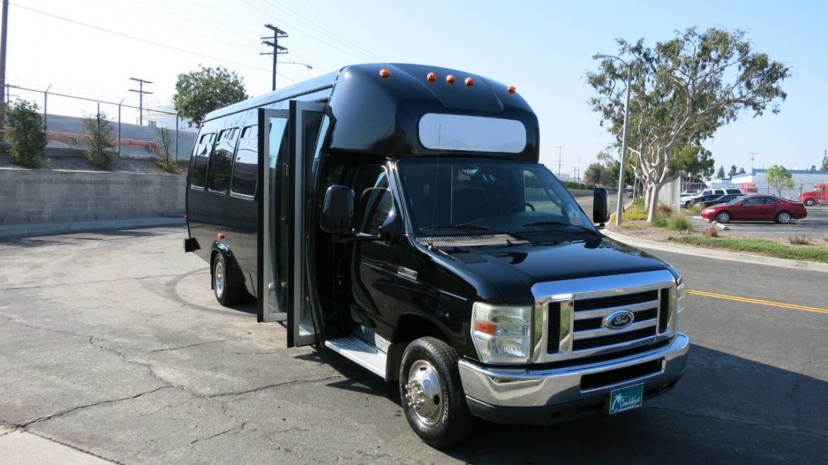 Shuttle Bus for Sale in Carson, CA - Photo 11