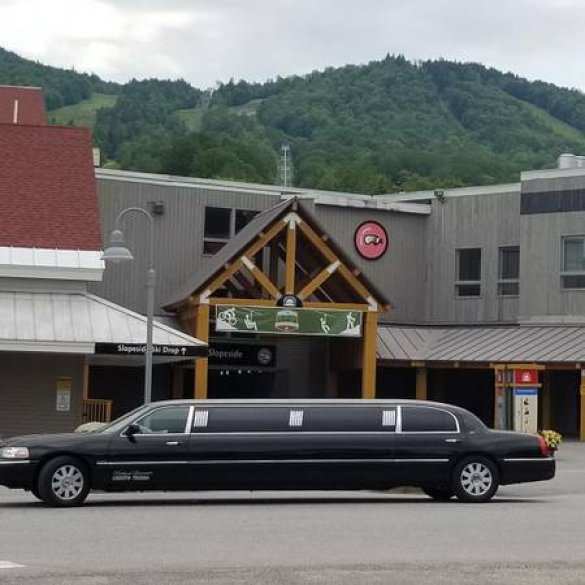 2003 Lincoln 120" Town Car Limousine for Sale in Standish, ME - Main Photo