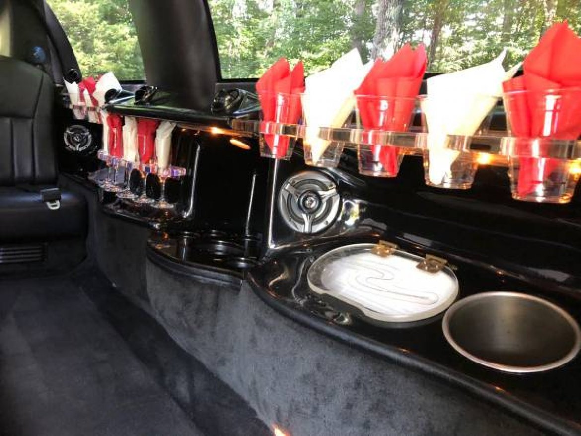 Limousine for Sale in Standish, ME - Photo 7