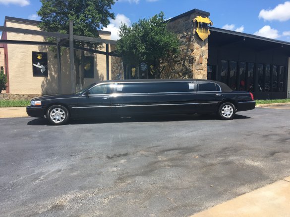 2007 Lincoln Town Car Limousine for Sale in Richmond, VA - Photo 3