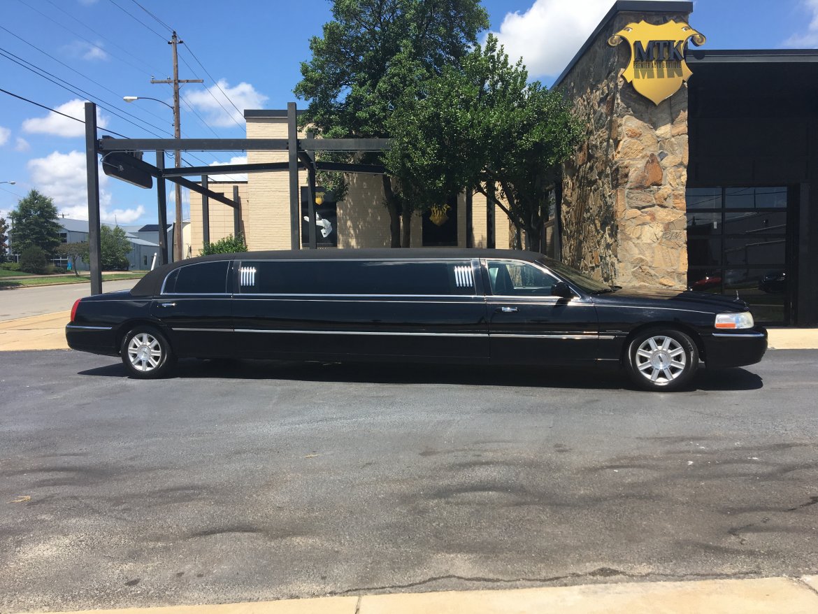 Limousine for Sale in Richmond, VA - Photo 10