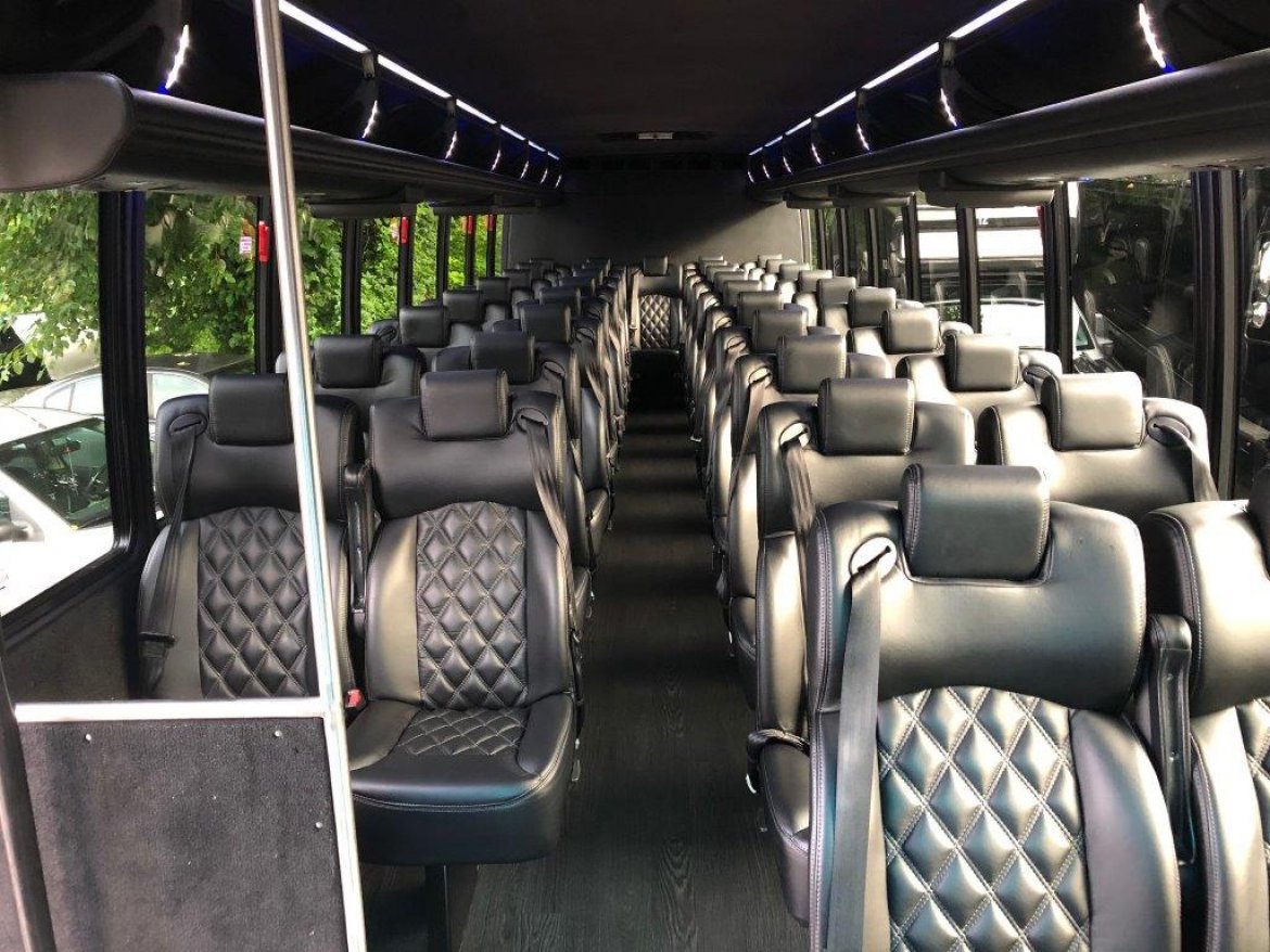 Executive Shuttle for Sale in Oaklyn, NJ - Photo 5
