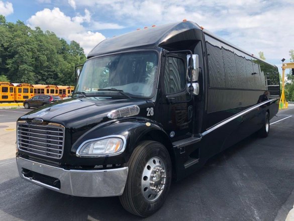 2016 Freightliner M2 Executive Shuttle for Sale in Oaklyn, NJ - Photo 2