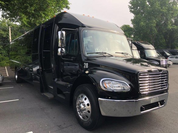 2016 Freightliner M2 Executive Shuttle for Sale in Oaklyn, NJ - Photo 3