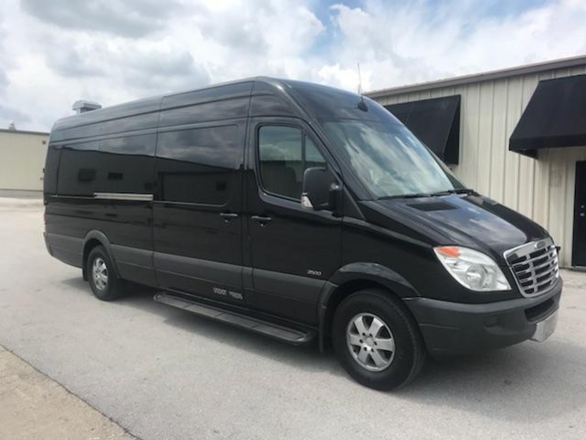 Executive Shuttle for Sale in Springfield, MO - Photo 7