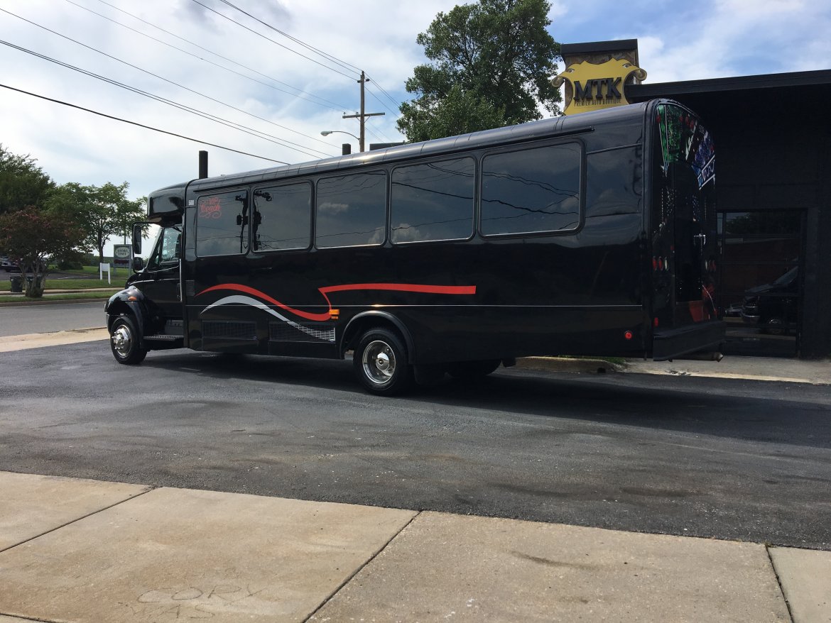 Limo Bus for Sale in Richmond, VA - Photo 5