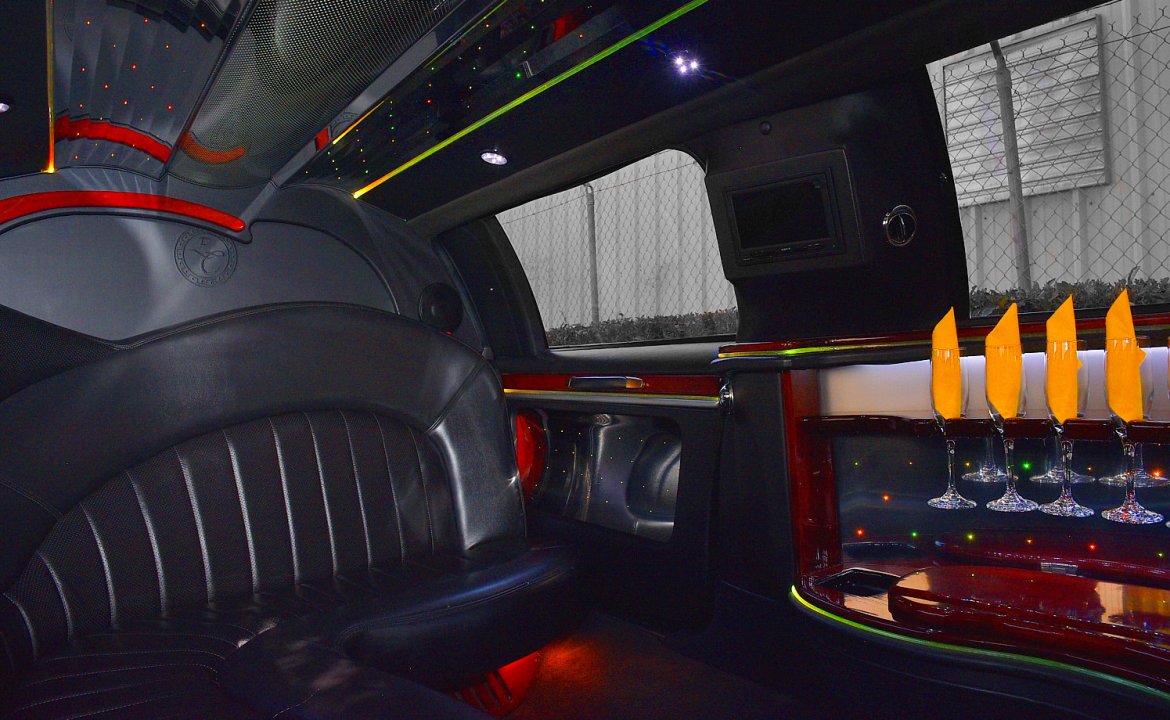 Limousine for Sale in Fontana, CA - Photo 12