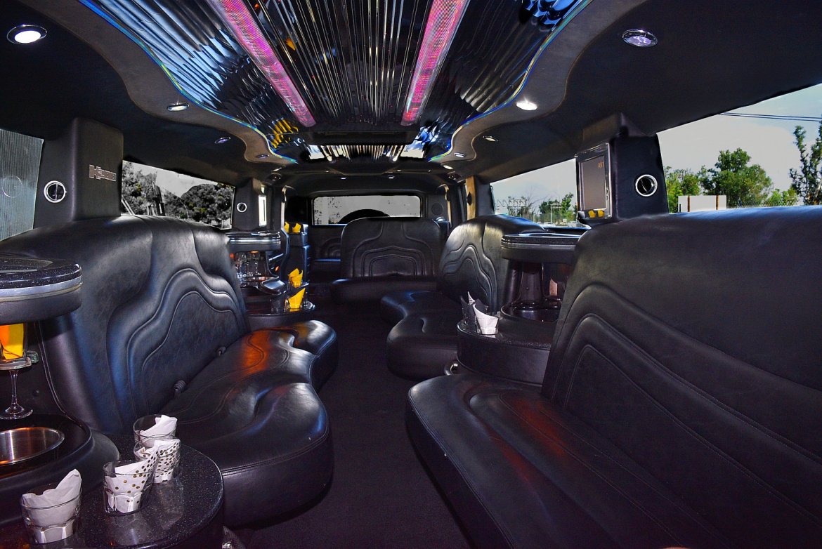 SUV Stretch for Sale in Fontana, CA - Photo 13
