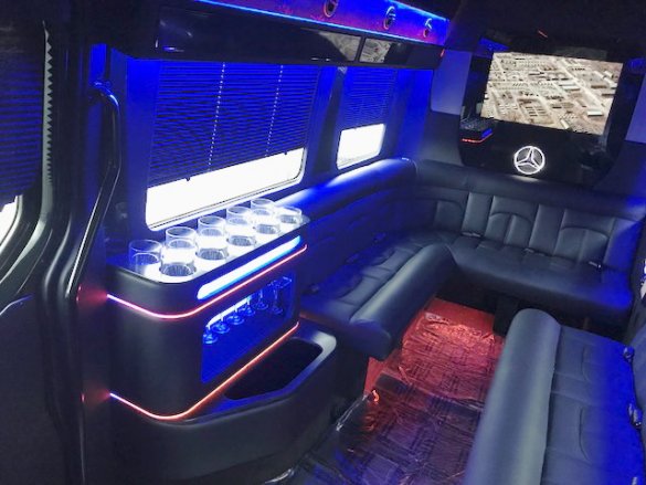 2017 Mercedes-Benz 3500 Sprinter for Sale in Oaklyn, NJ - Main Photo
