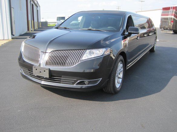 2014 Lincoln MKT Limousine for Sale in Ozark, MO - Photo 3