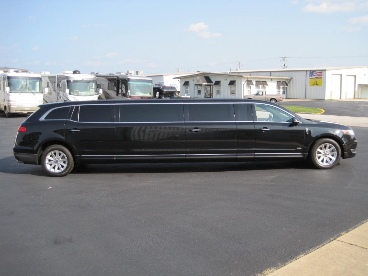 Limousine for Sale in Ozark, MO - Photo 9