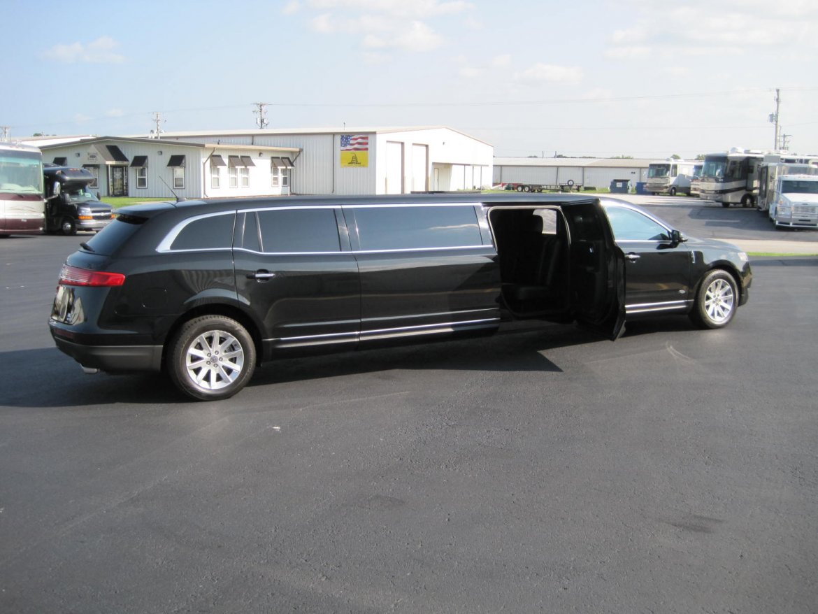 Limousine for Sale in Ozark, MO - Photo 17