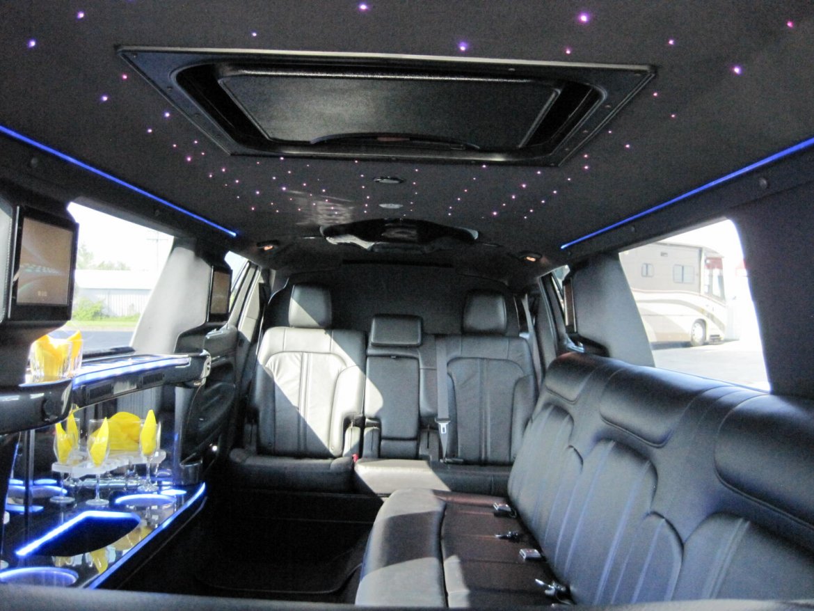 Limousine for Sale in Ozark, MO - Photo 35