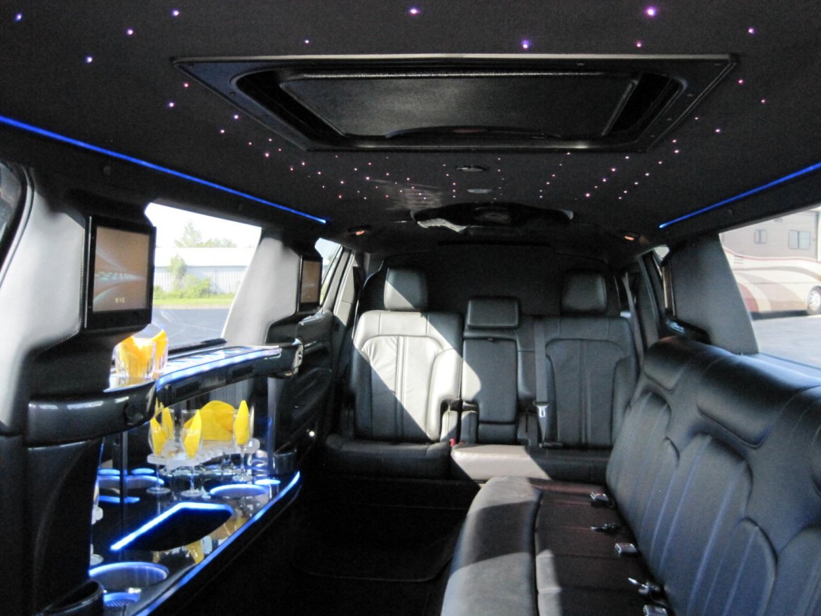 Limousine for Sale in Ozark, MO - Photo 38