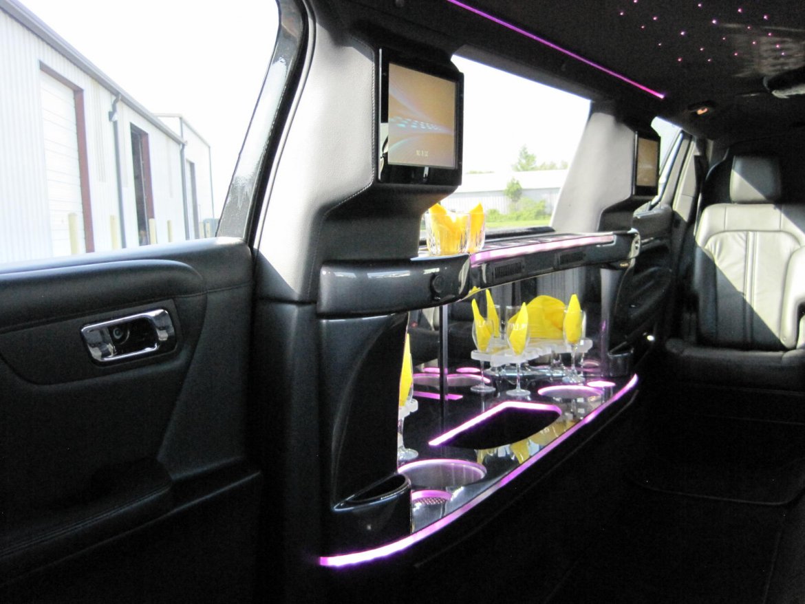 Limousine for Sale in Ozark, MO - Photo 37