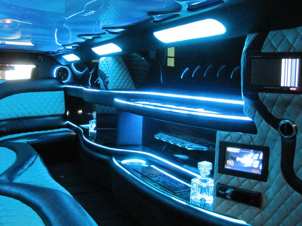 Limousine for Sale in Ozark, MO - Photo 31