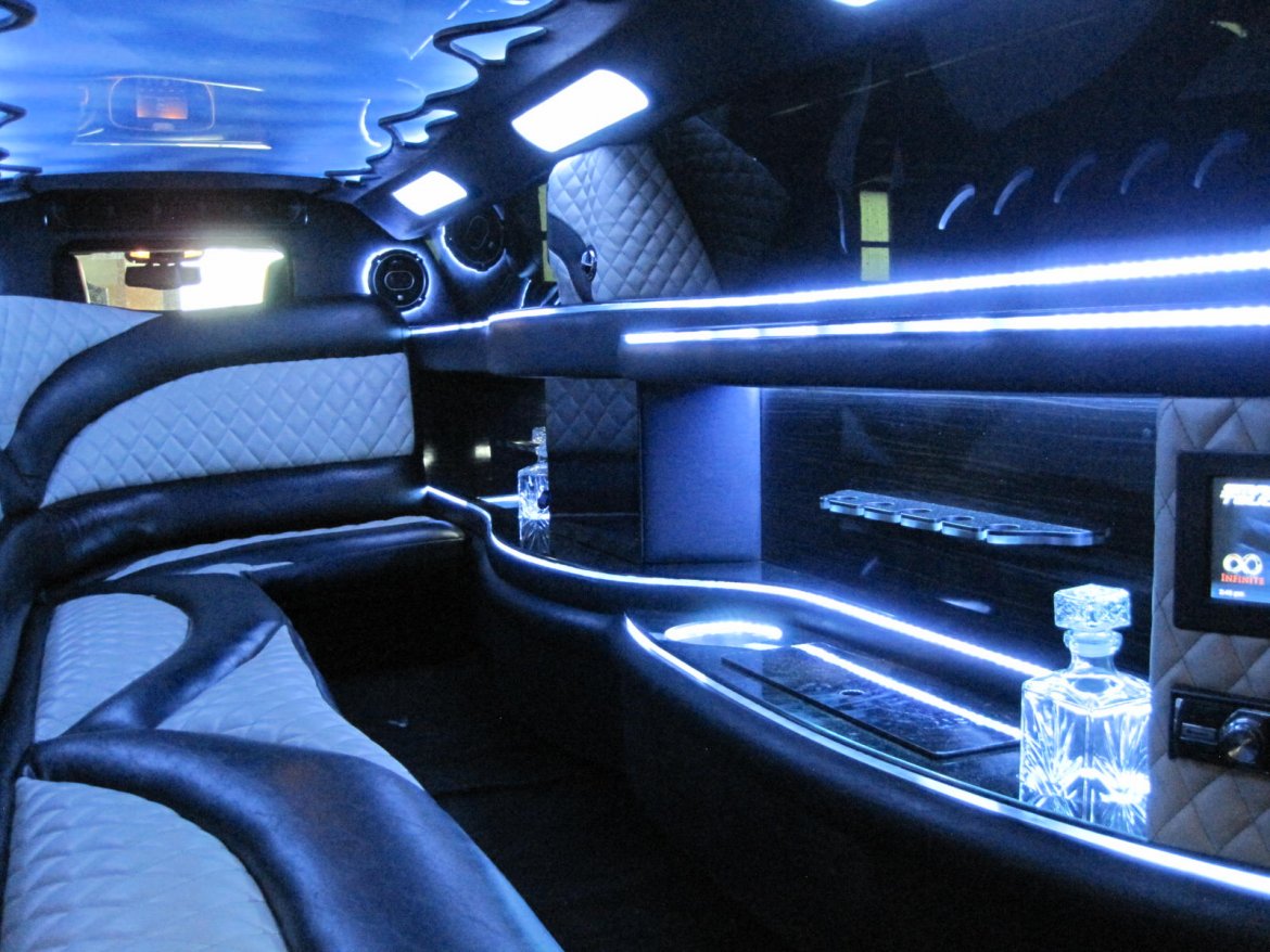 Limousine for Sale in Ozark, MO - Photo 34
