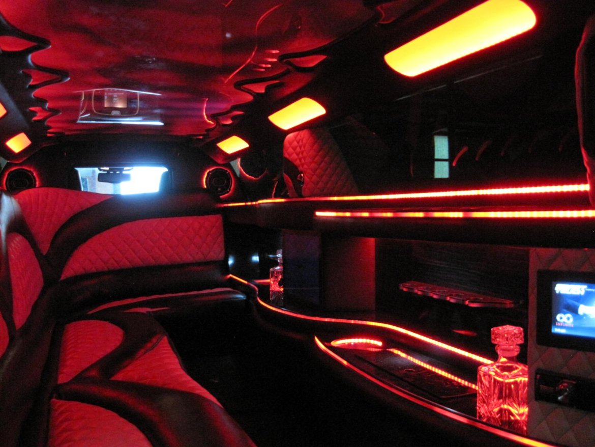 Limousine for Sale in Ozark, MO - Photo 36