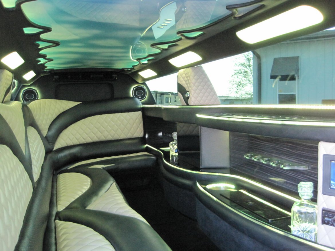 Limousine for Sale in Ozark, MO - Photo 37