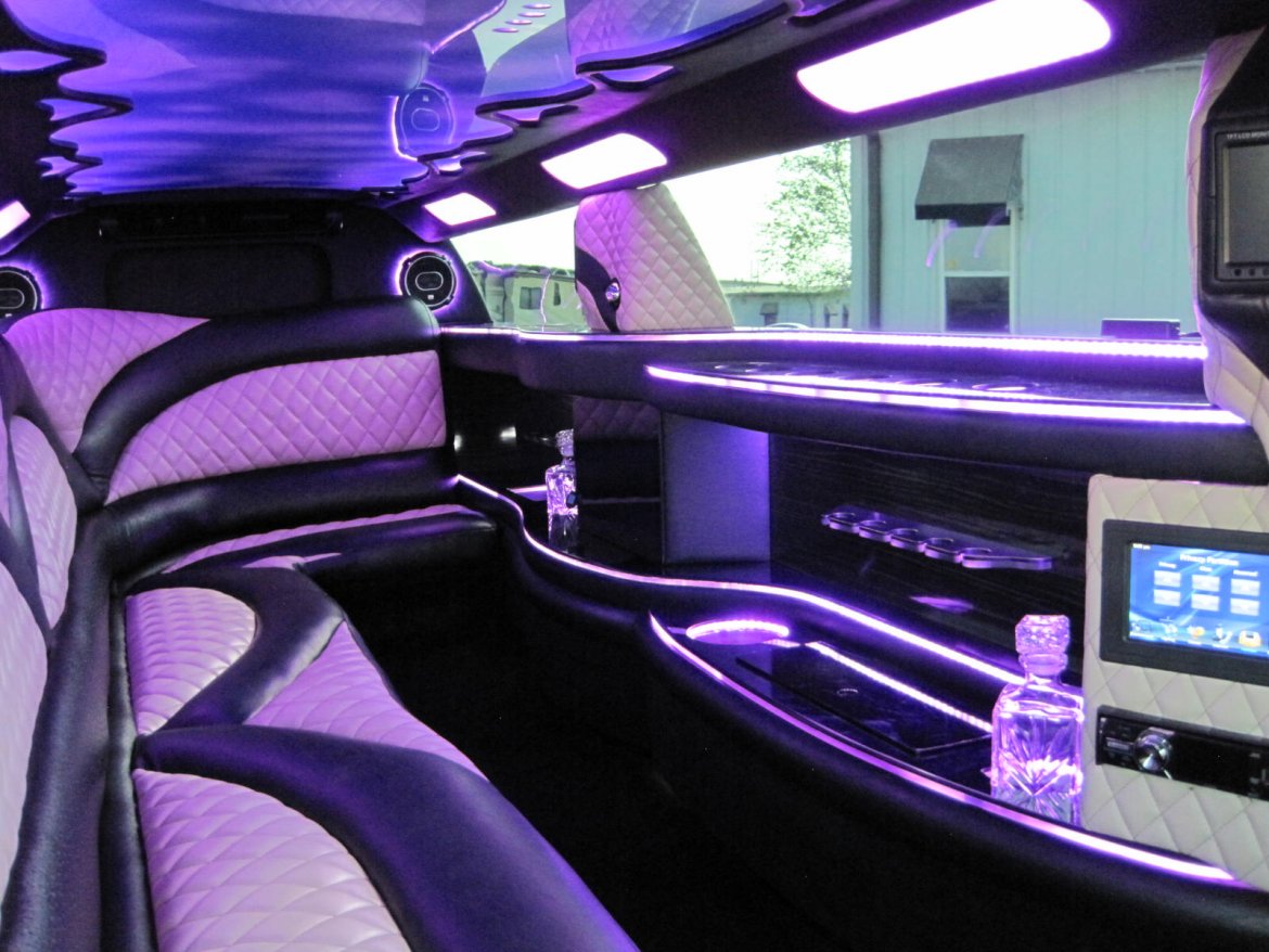 Limousine for Sale in Ozark, MO - Photo 44