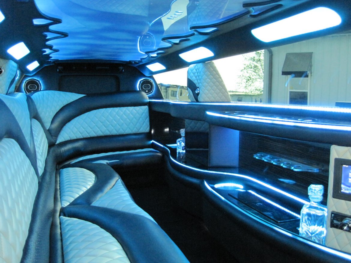 Limousine for Sale in Ozark, MO - Photo 45