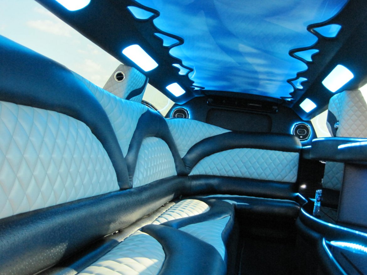 Limousine for Sale in Ozark, MO - Photo 50