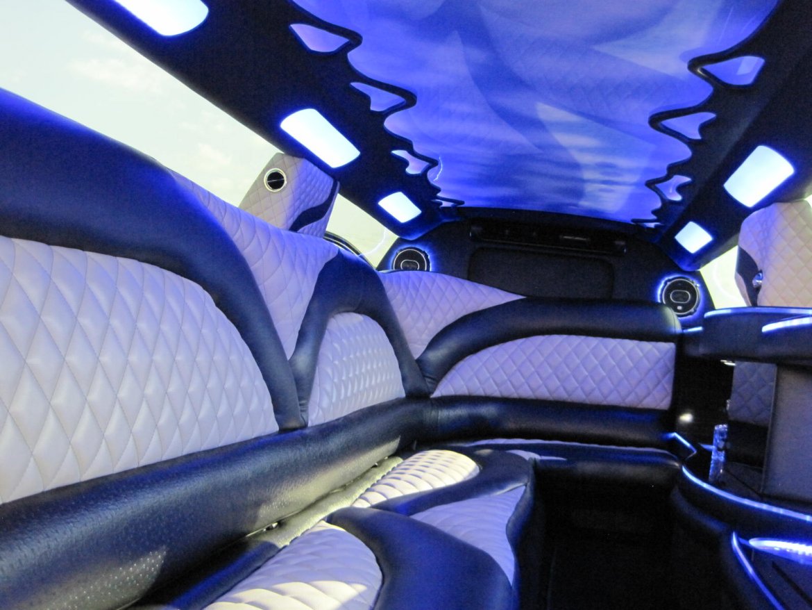 Limousine for Sale in Ozark, MO - Photo 52
