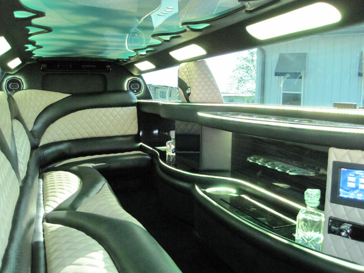 Limousine for Sale in Ozark, MO - Photo 53