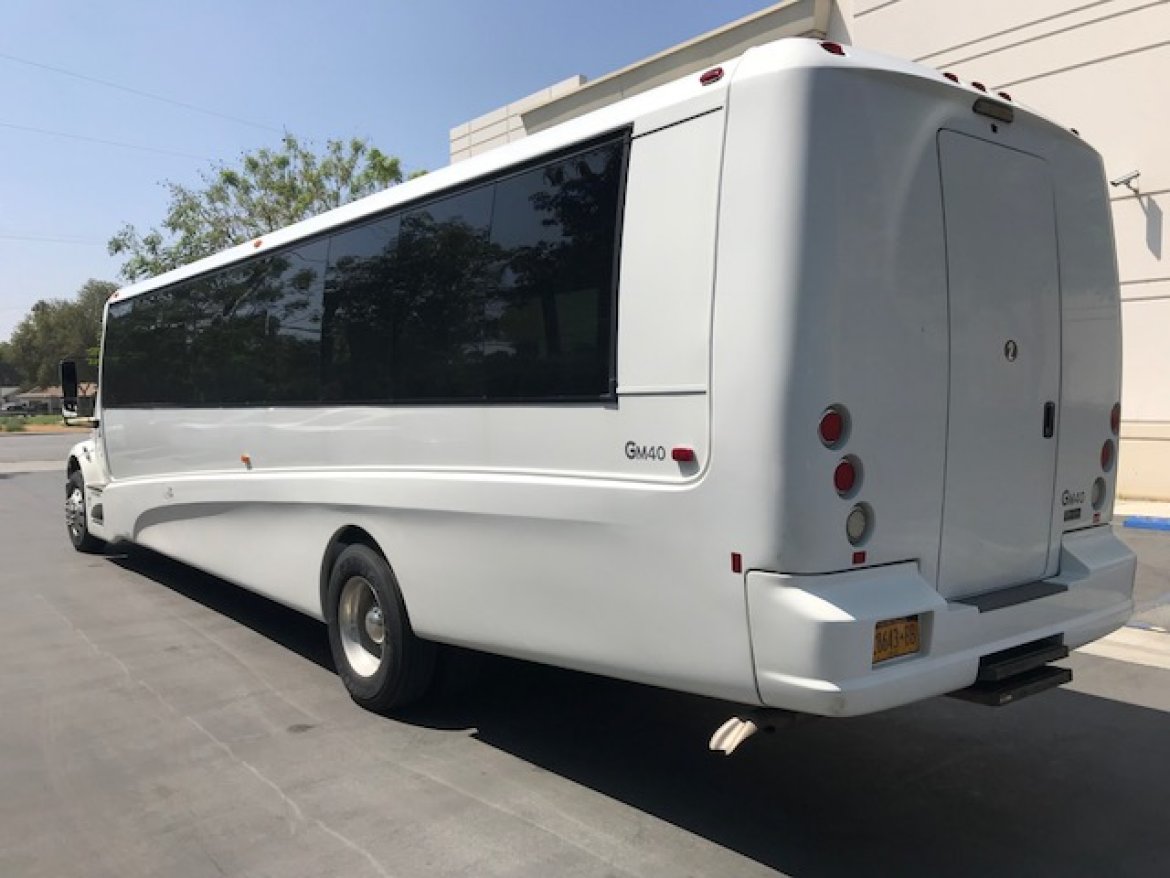 Limo Bus for Sale in Riverside, CA - Photo 4