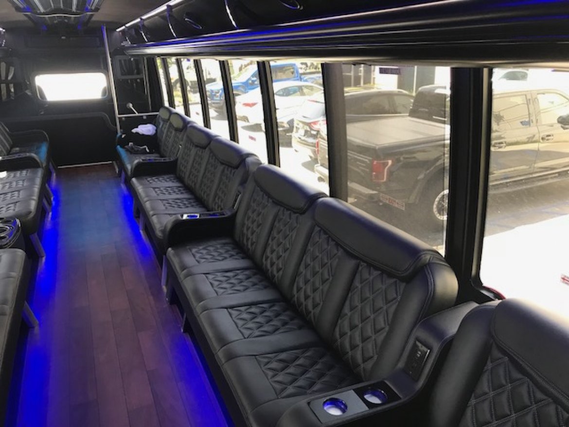 Limo Bus for Sale in Riverside, CA - Photo 10