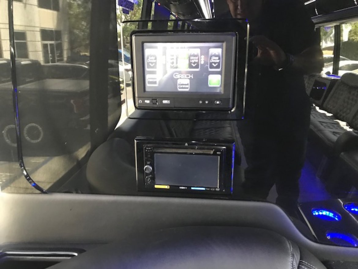 Limo Bus for Sale in Riverside, CA - Photo 19