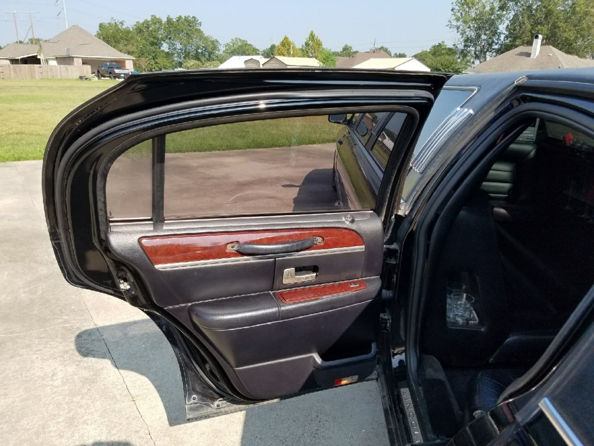 Limousine for Sale in Carencro, LA - Photo 9
