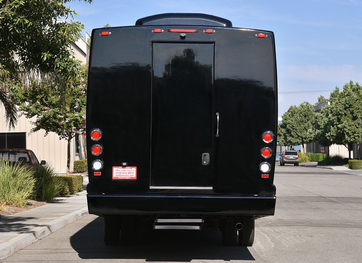Shuttle Bus for Sale in Fontana, CA - Photo 8