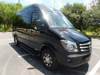 2017 Mercedes-Benz Sprinter 2500 CEO SUV Mobile Office for Sale in Jacksonville Beach, Florida, US - Photo 4