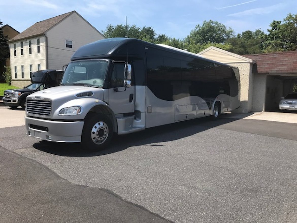 Shuttle Bus for Sale in Oaklyn, NJ - Photo 4