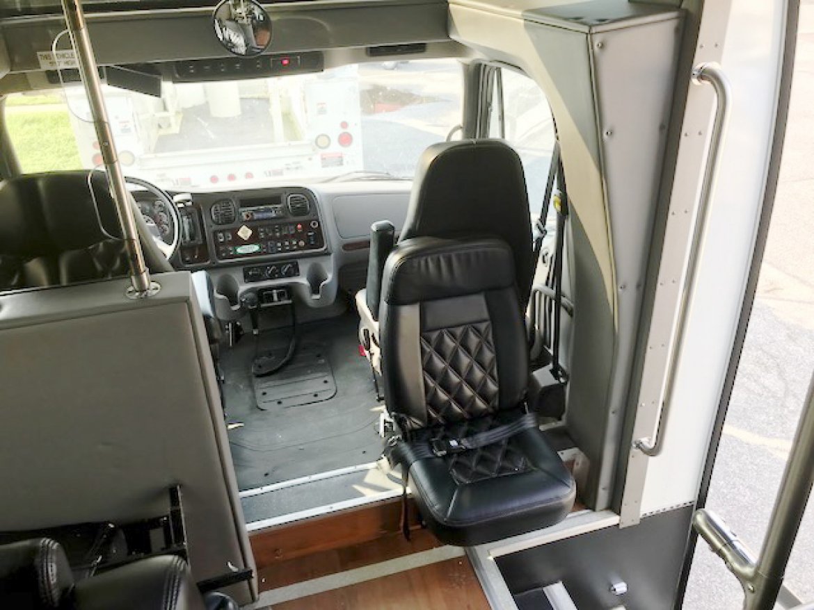 Shuttle Bus for Sale in Oaklyn, NJ - Photo 16