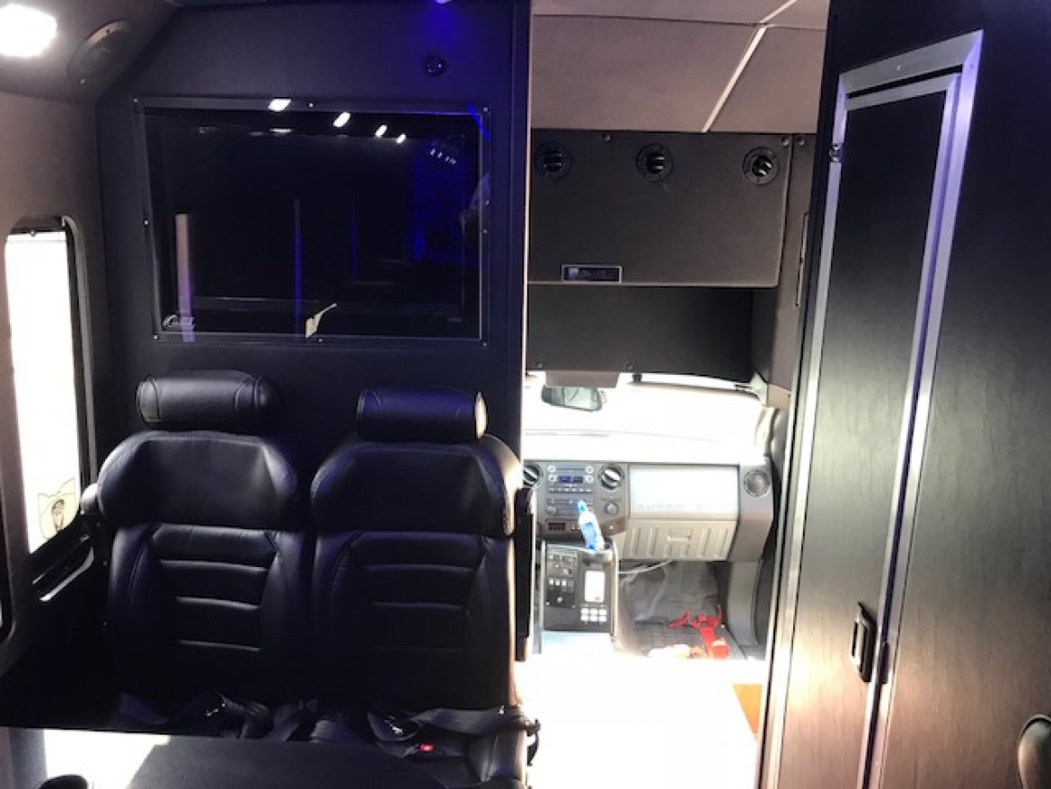 Executive Shuttle for Sale in Oaklyn, NJ - Photo 13